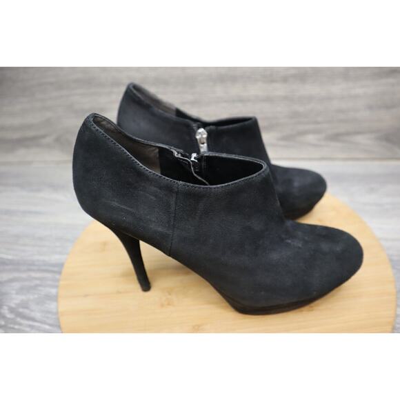 Marc Fisher Shoe Womens 7 M Black Platform Ankle Boot Bootie Heels Suede Casual - Picture 1 of 16